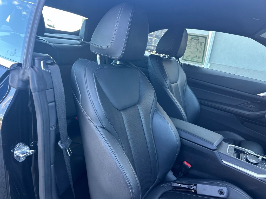 Used 2025 BMW 430i Convertible w/ Premium Package RWD image 20