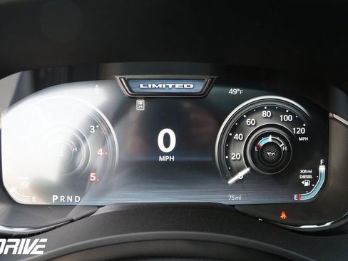 Used 2026 RAM 3500 Limited image 27