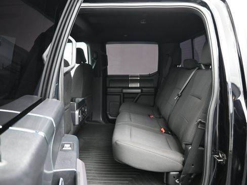 Used 2018 Ford F150 XLT w/ Equipment Group 302A Luxury RWD image 11