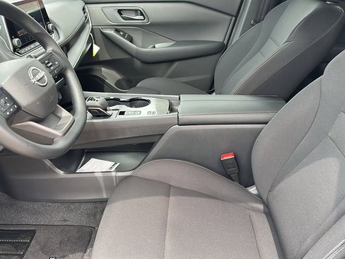 New 2026 Nissan Rogue S image 10