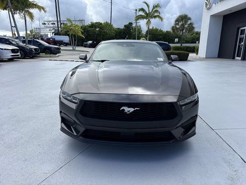 Used 2024 Ford Mustang Coupe RWD image 8