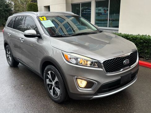 Used 2017 Kia Sorento EX image 45