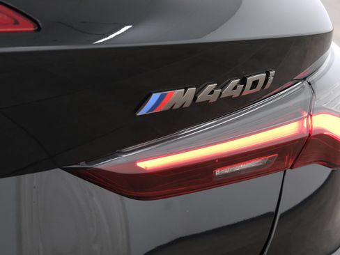 Used 2022 BMW M440i Convertible RWD image 6