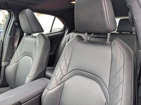 Used 2024 Lexus UX 250h FWD image 12