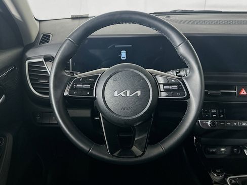 Used 2025 Kia Seltos S image 18