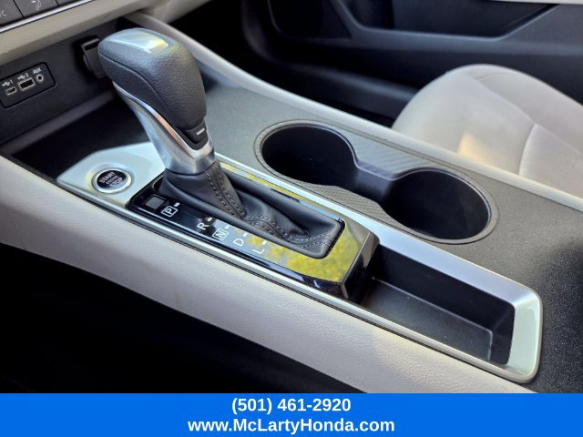 Used 2025 Nissan Altima 2.5 SV FWD image 26