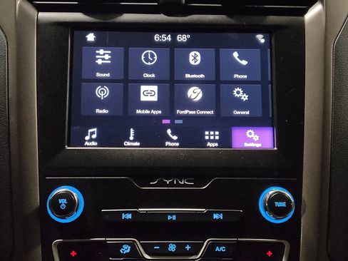 Used 2019 Ford Fusion SEL image 25