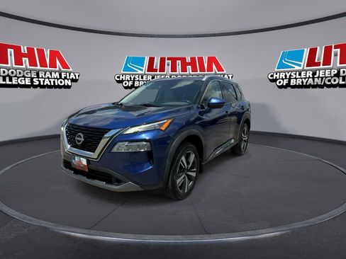 Used 2023 Nissan Rogue SL w/ SL Premium Package AWD/4WD image 3