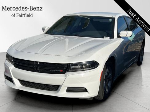 Used 2020 Dodge Charger SXT RWD image 1