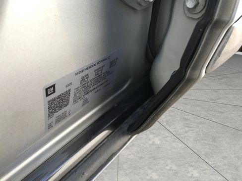 Used 2021 Buick Enclave Essence w/ Sound and Sites Package image 30