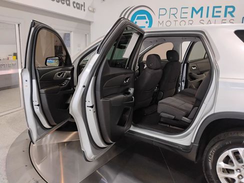 Used 2019 Chevrolet Traverse LS FWD image 45