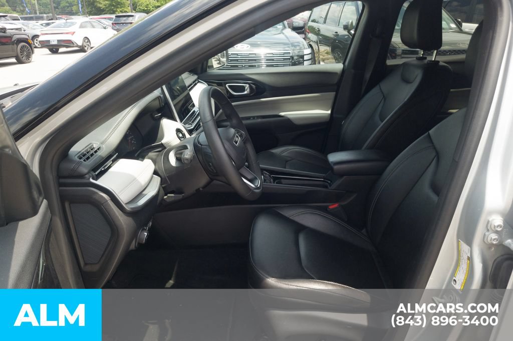 Used 2025 Jeep Compass Limited AWD/4WD image 15