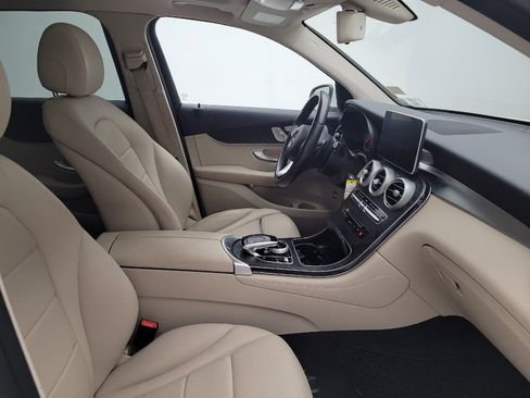Used 2016 Mercedes-Benz GLC 300 4MATIC image 21