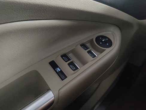 Used 2015 Ford C-MAX Energi SEL w/ Equipment Group 301A FWD image 27