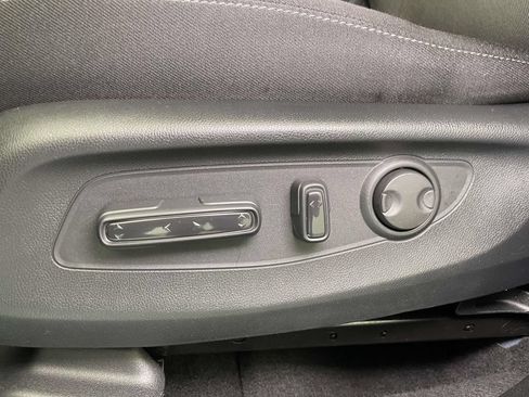 Used 2023 Honda CR-V EX image 17