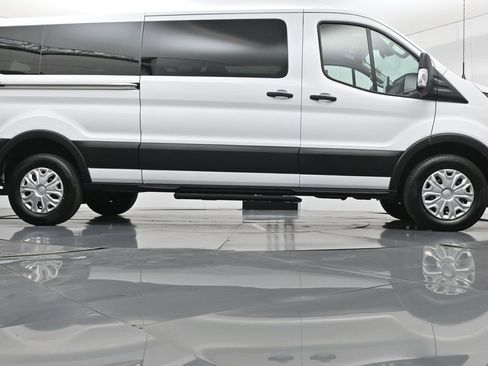 Used 2023 Ford Transit 350 XLT image 46