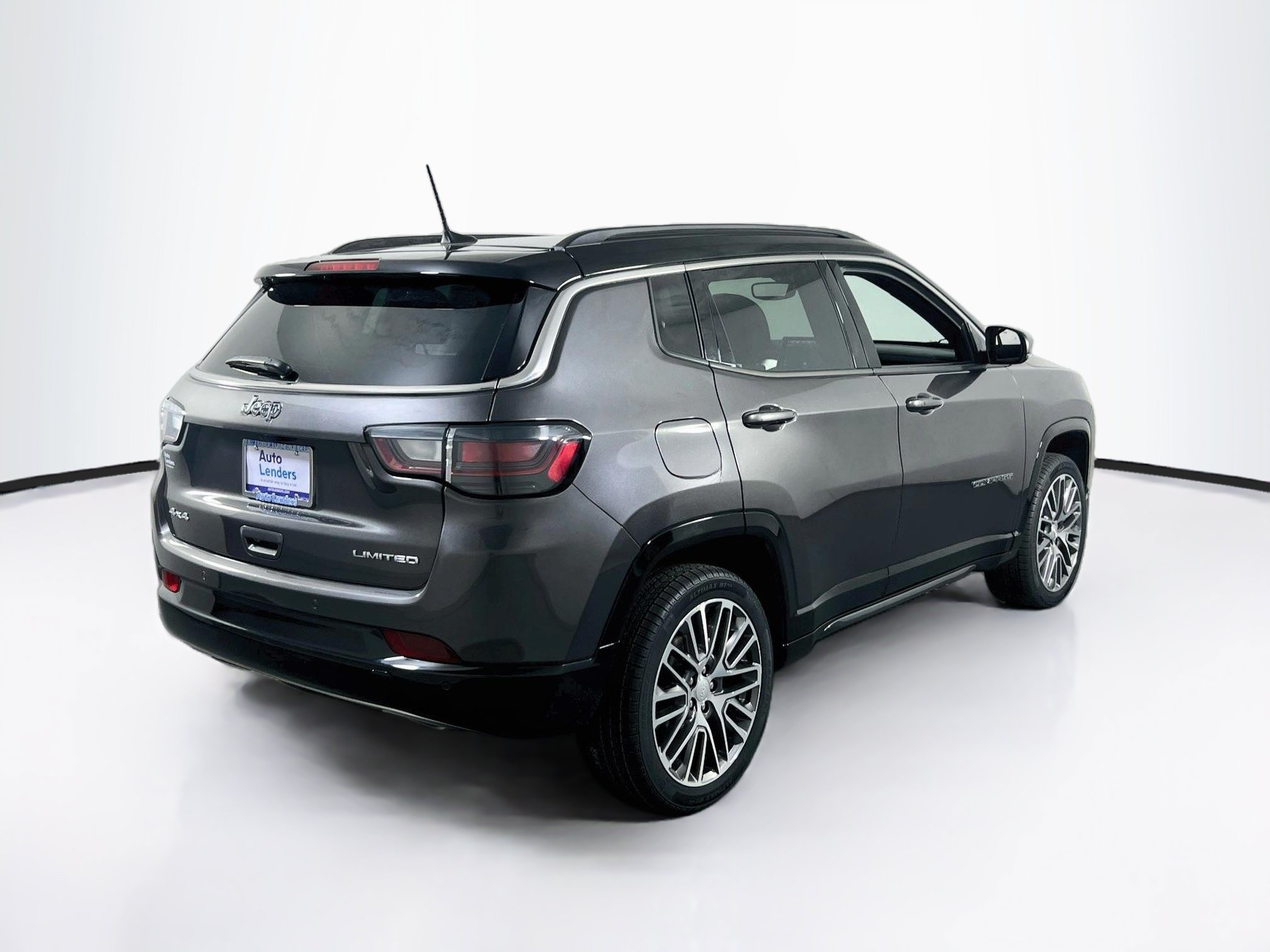 Used 2023 Jeep Compass Limited w/ Elite Group AWD/4WD image 5