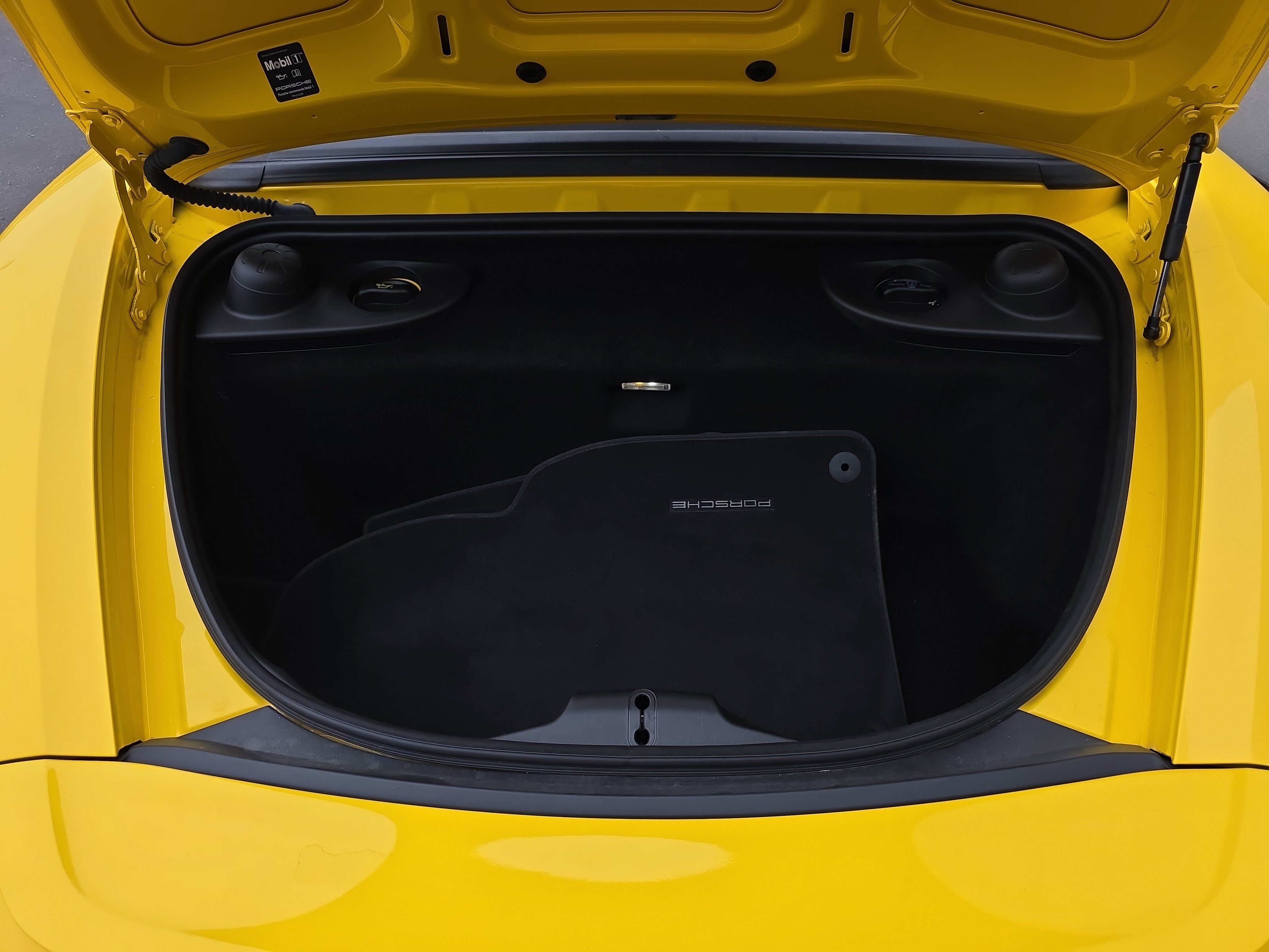 Certified 2025 Porsche 718 Boxster RWD image 14