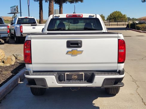 Used 2020 Chevrolet Colorado LT w/ Safety Package image 5