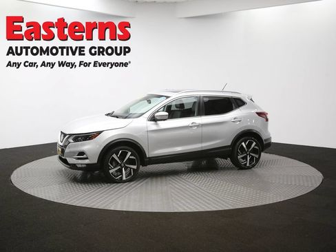 Used 2022 Nissan Rogue Sport SL w/ Premium Package AWD/4WD image 57