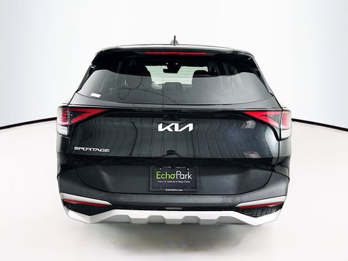 Used 2024 Kia Sportage LX image 7