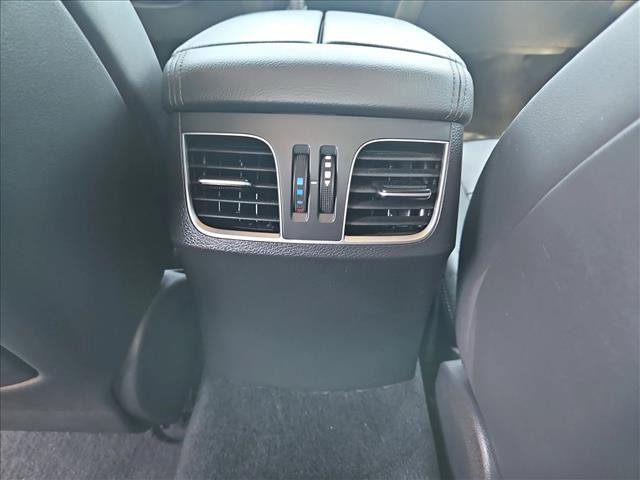 Used 2019 Genesis G80 3.8 RWD image 17
