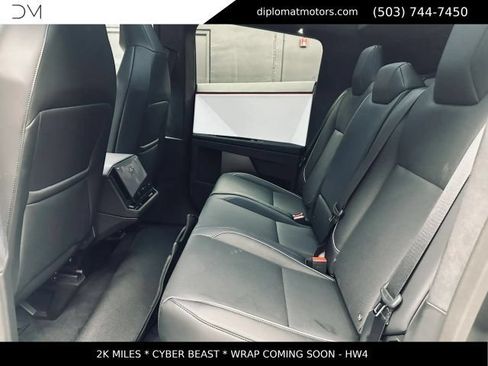 Used 2024 Tesla Cybertruck Cyberbeast AWD/4WD image 22