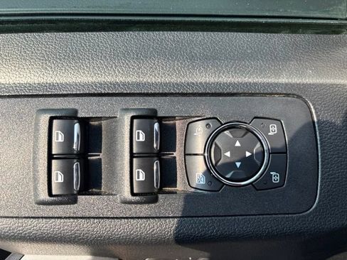 Used 2018 Ford F150 Lariat w/ Equipment Group 502A Luxury AWD/4WD image 11