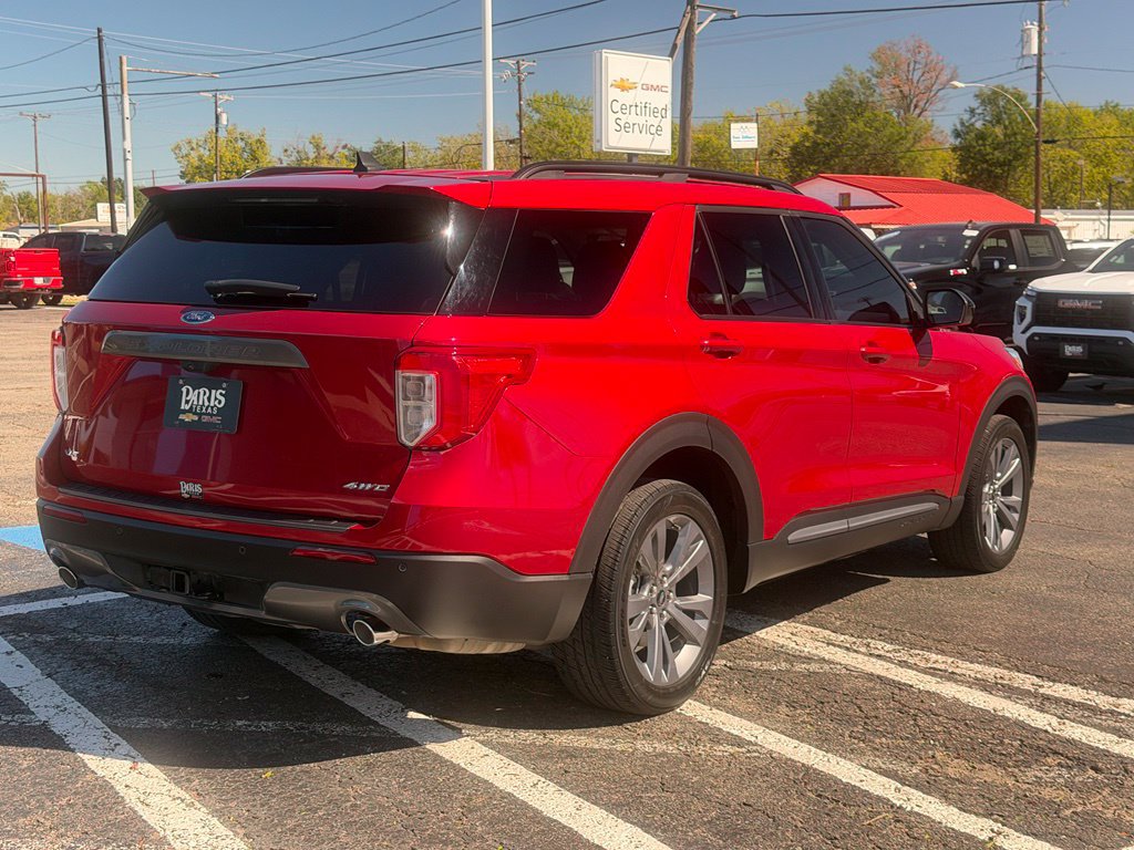Used 2023 Ford Explorer XLT w/ Equipment Group 202A AWD/4WD image 7