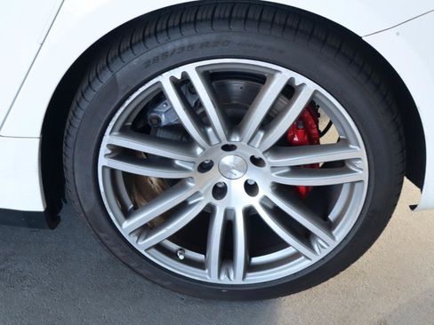 Used 2019 Maserati Ghibli S Q4 AWD/4WD image 41
