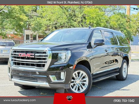 Used 2022 GMC Yukon XL SLT w/ SLT Luxury Package AWD/4WD image 1