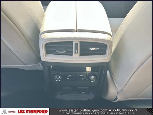Used 2019 Buick Envision Essence AWD/4WD image 16