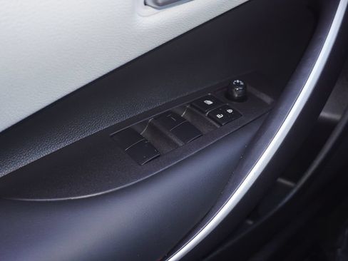 Certified 2025 Toyota Corolla SE FWD image 12