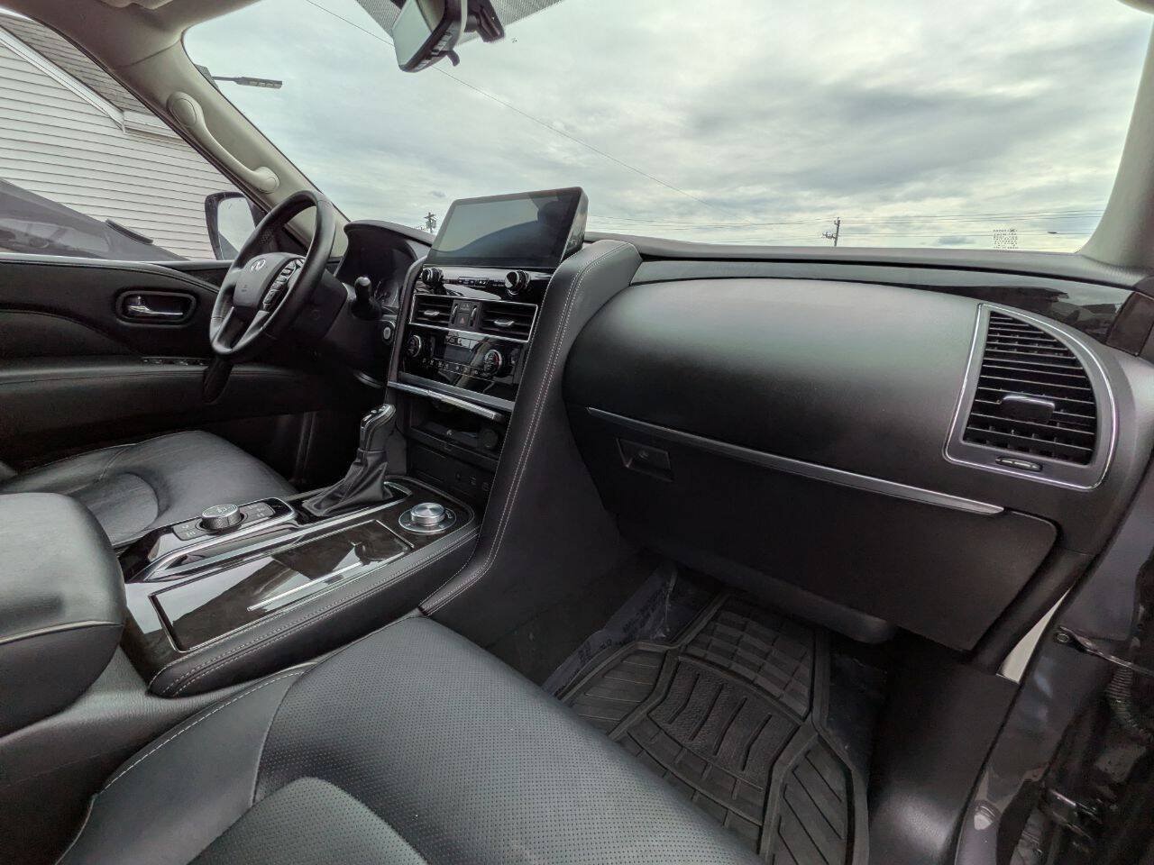 Used 2024 INFINITI QX80 Luxe AWD/4WD image 18