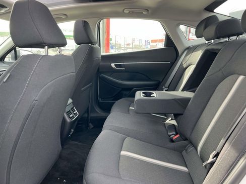 Used 2023 Hyundai Sonata SEL w/ Convenience Package image 12