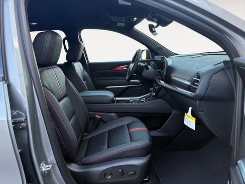 New 2026 Chevrolet Traverse RS FWD image 15