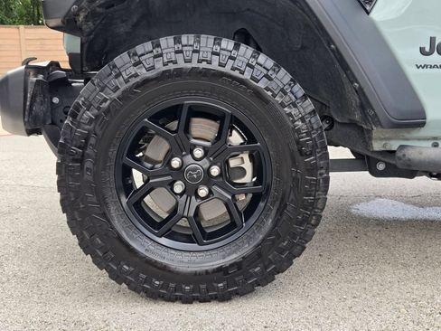Used 2024 Jeep Wrangler Unlimited Sport AWD/4WD image 30