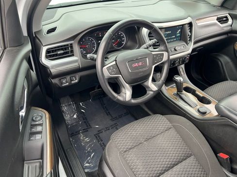 Used 2018 GMC Acadia SLE image 7