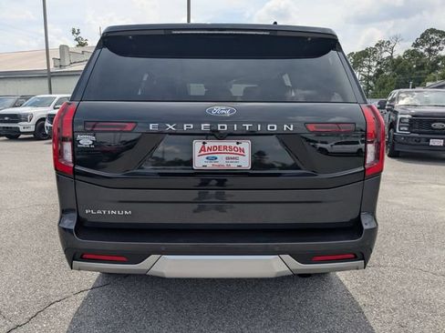 Used 2025 Ford Expedition Platinum w/ Driver's Package AWD/4WD image 7