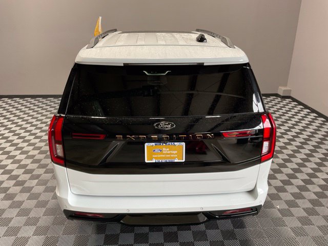 Used 2025 Ford Expedition Tremor AWD/4WD image 12
