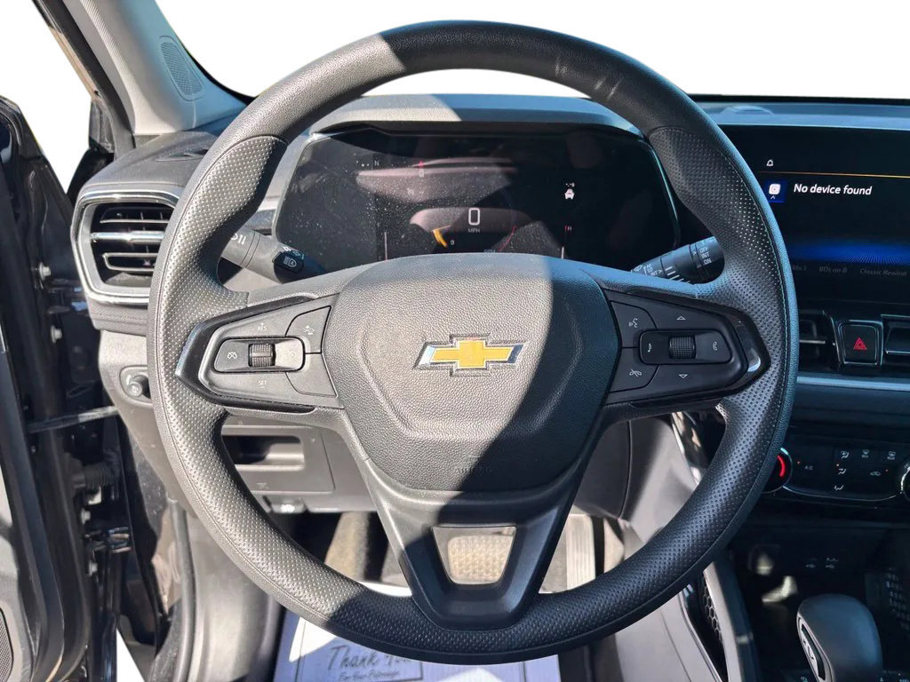 Used 2025 Chevrolet TrailBlazer LT AWD/4WD image 11