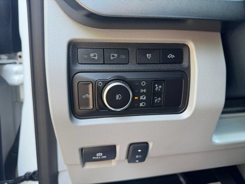 Used 2023 Ford F350 Limited AWD/4WD image 23