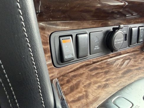 Used 2020 Nissan Armada SL w/ Premium Package image 46