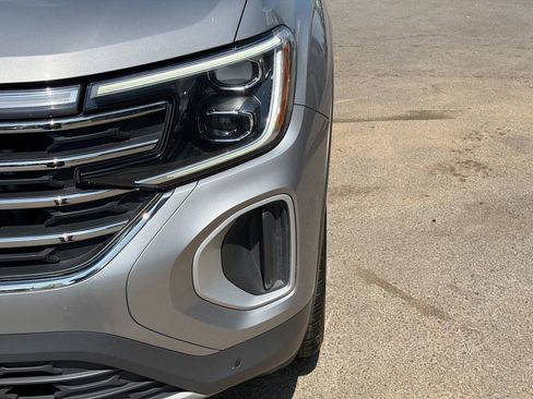 Used 2024 Volkswagen Atlas SE image 10