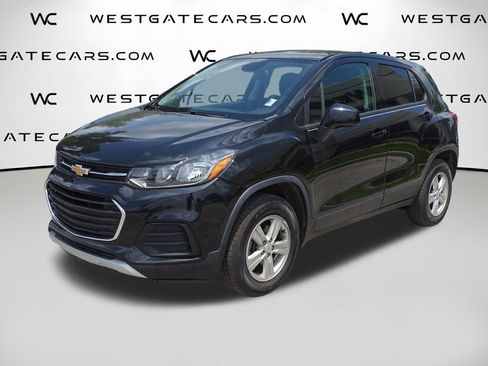 Used 2020 Chevrolet Trax LS w/ Tint and Cruise Package image 4