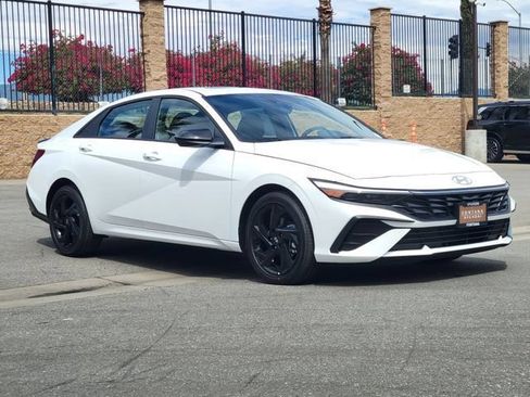 New 2026 Hyundai Elantra SEL Sport FWD image 35