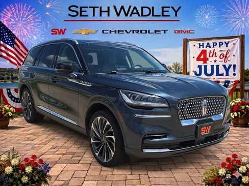 Used 2022 Lincoln Aviator Reserve w/ Equipment Group 201A AWD/4WD image 1