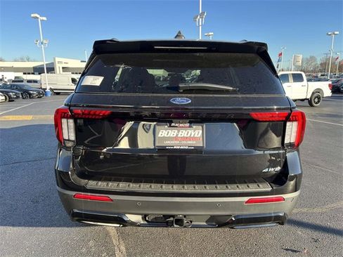 New 2026 Ford Explorer ST-Line w/ ST-Line Street Pack image 4