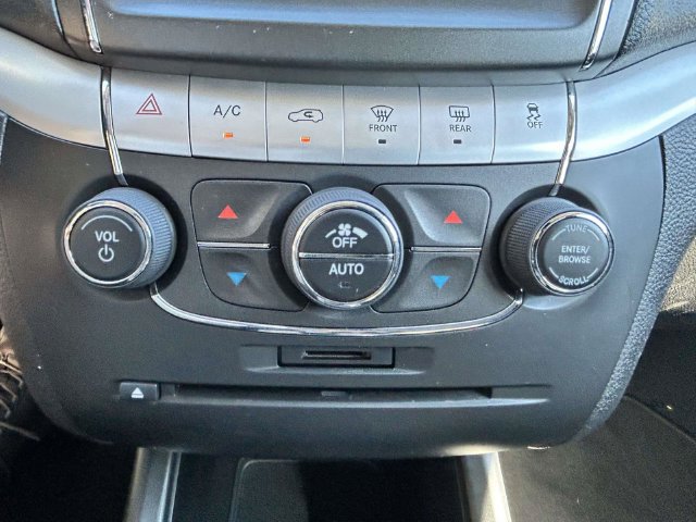 Used 2015 Dodge Journey R/T w/ Flexible Seating Group FWD image 27