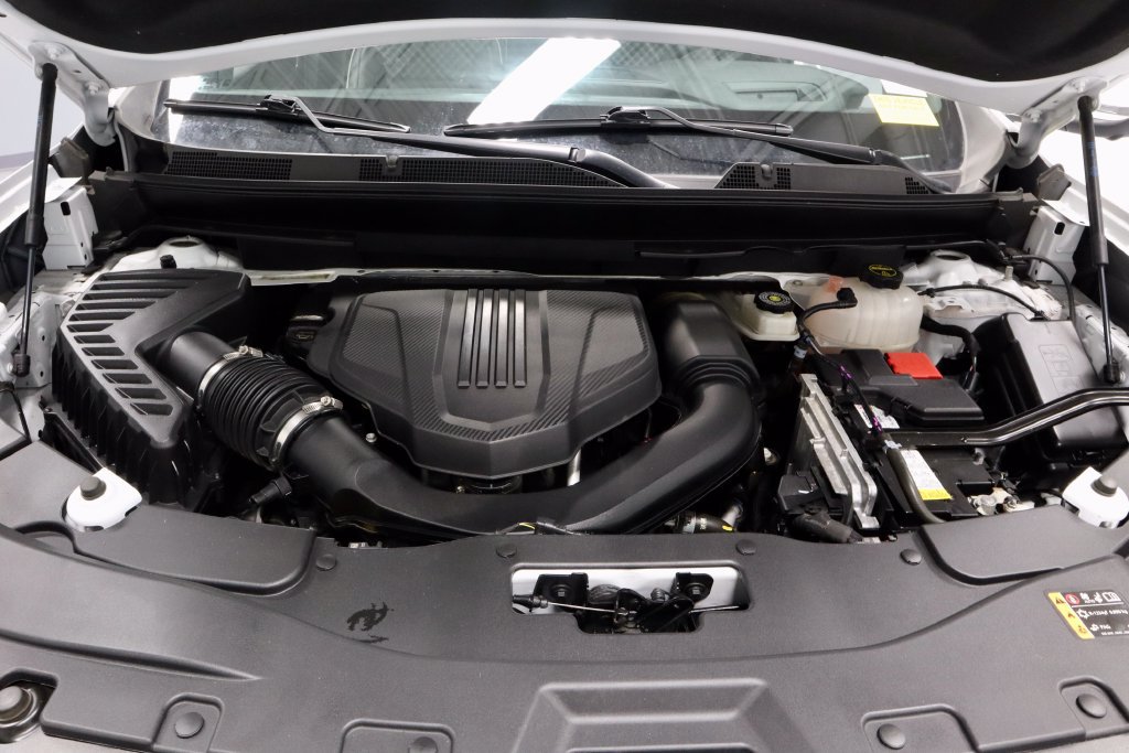 Used 2024 GMC Acadia Denali w/ LPO, Floor Liner Package FWD image 18